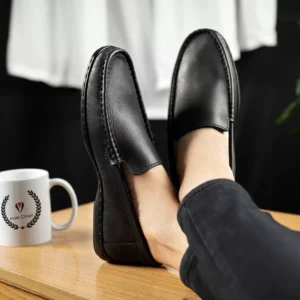 Hand-Made Black Colour Mens Loafer